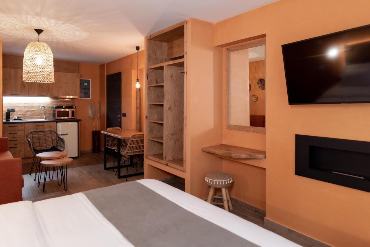 Minos By Agora Luxury Apartments In The Heart Of Heraklion Экстерьер фото